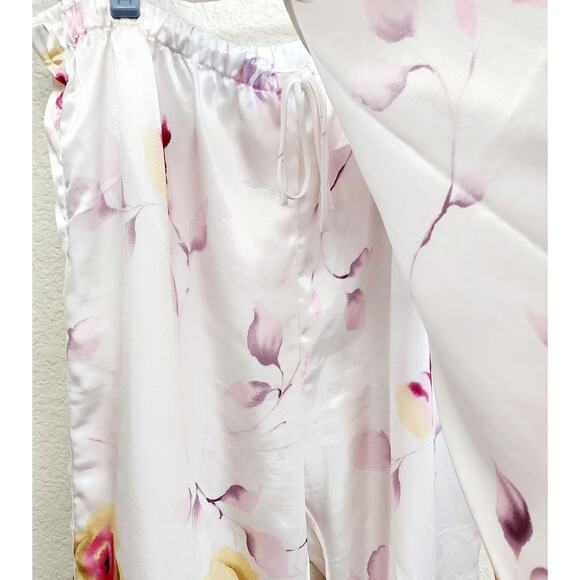 Avon White Pink Floral Print 2 Piece Satin Pajamas Medium Lightweight Soft - Picture 2 of 4